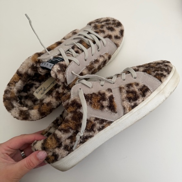 Vintage Havana Faux Sherpa Leopard Print Sneakers Size 10 Cozy - Picture 5 of 7